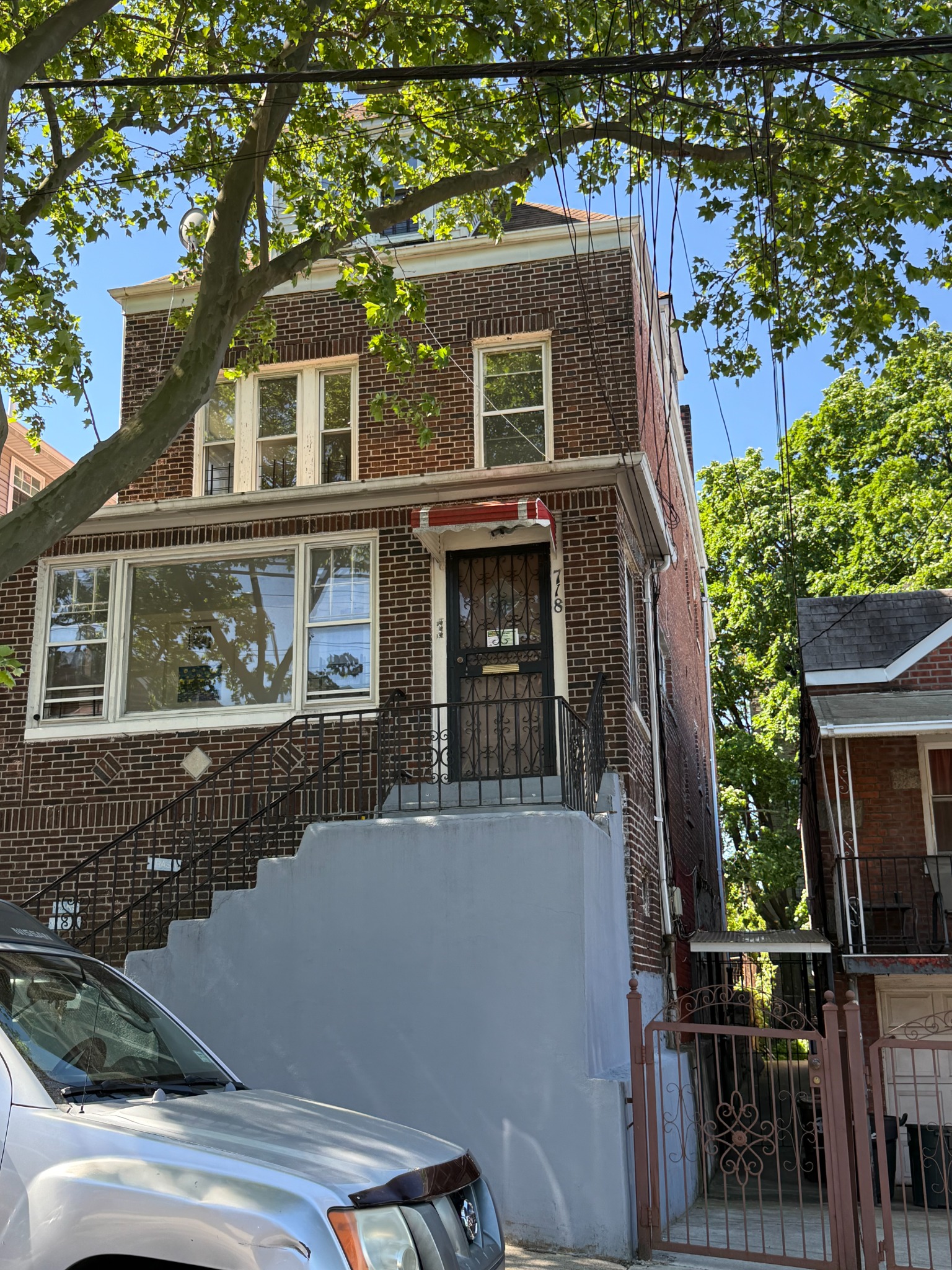 Wakefield, Bronx My Second house on this block Asset type: Multi Family Acquisition Date: 4/8/25 Completion Date: 5/15/25 Buildable: Sq ft: 3,680